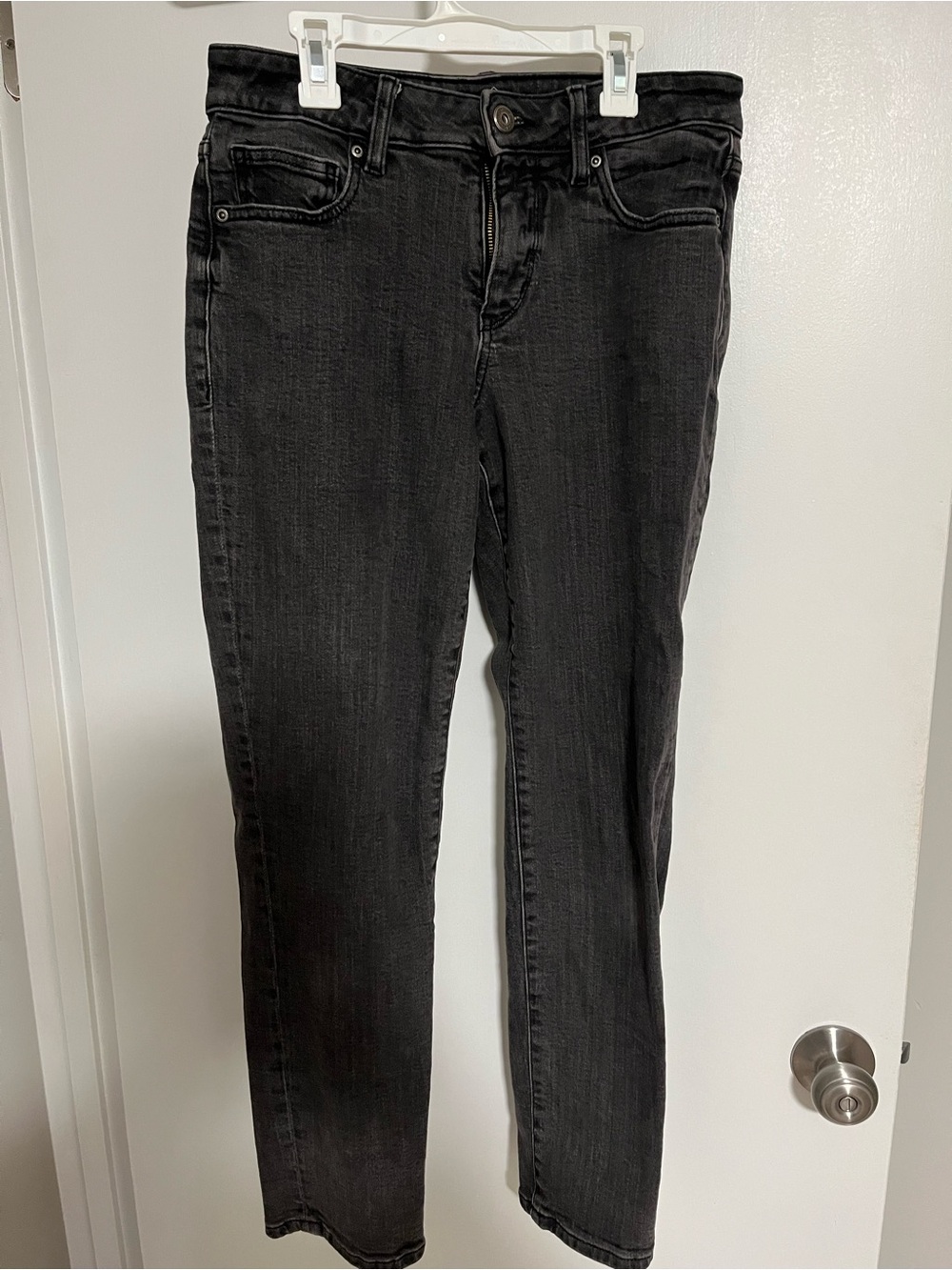 St. John’s Bay Jeans Womens 8 Black Denim Girlfriend Mid Rise Dark Wash